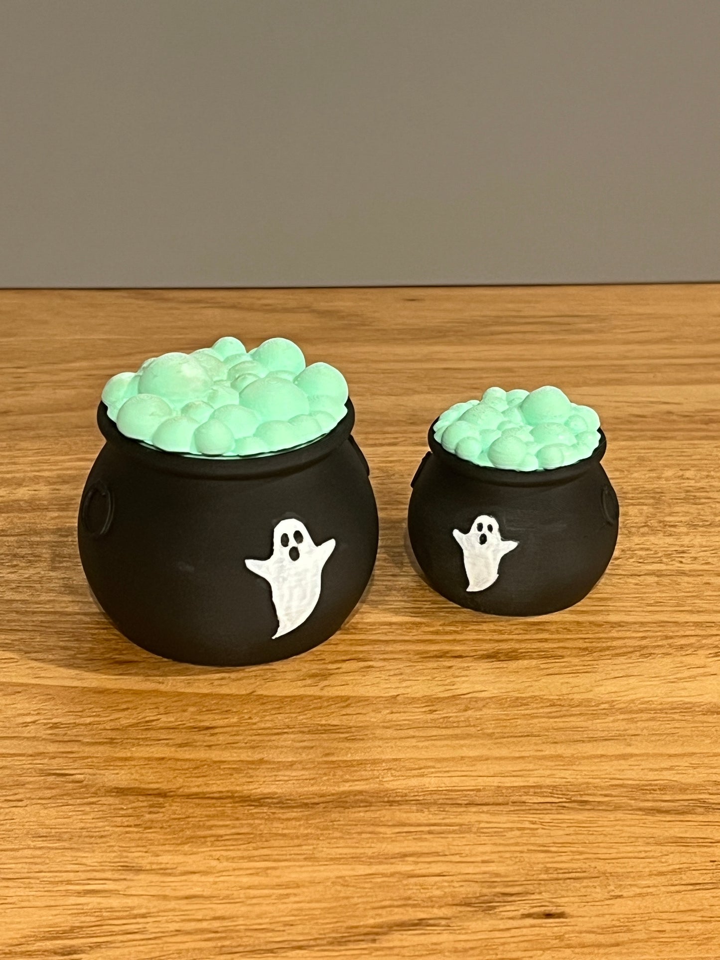 Halloween Ghost Cauldron Pot