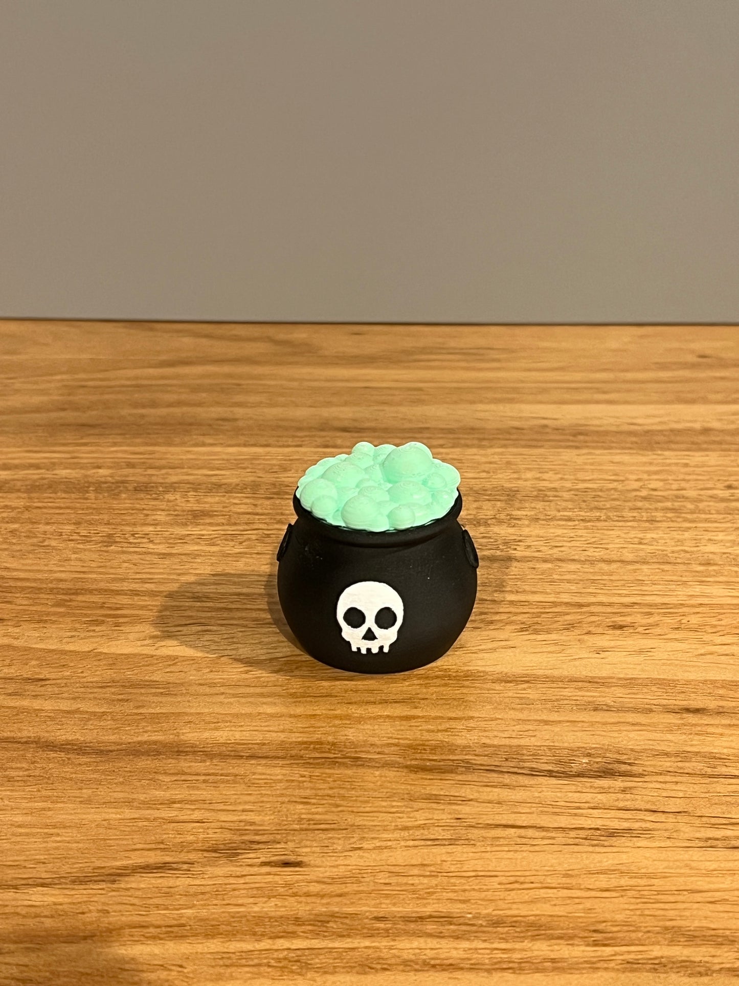 Halloween Skull Cauldron Pot