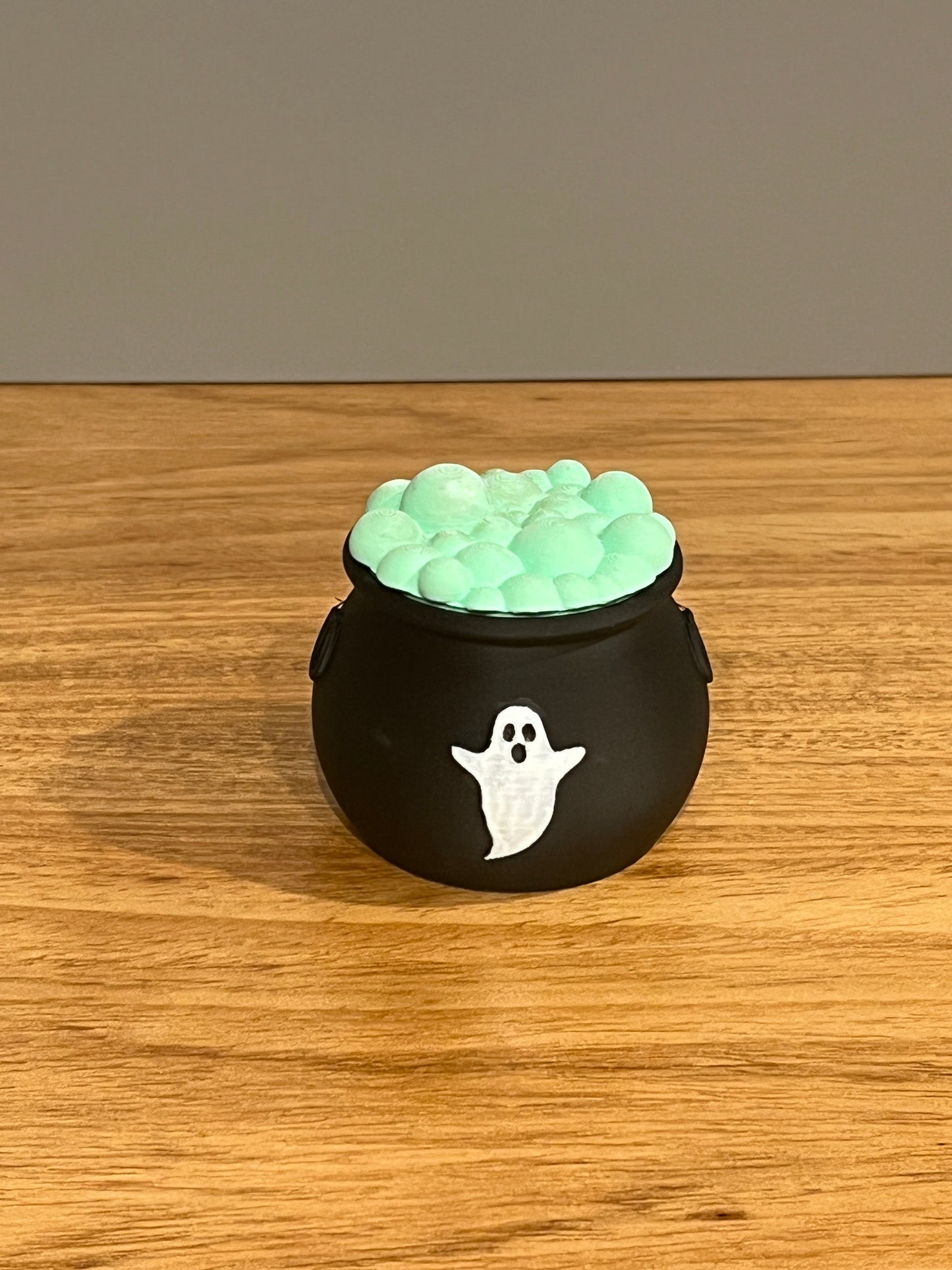 Halloween Ghost Cauldron Pot